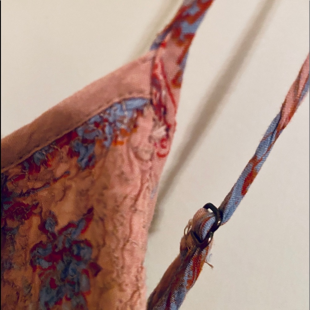 ❤️3/$20 Urban Outfitters Floral Dress - Picture 5 of 8